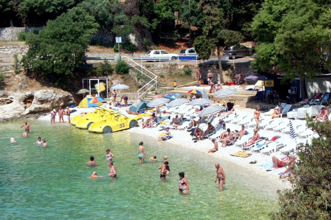 Apartments With A Parking Space Rabac, Labin - 7410 Buitenkant foto