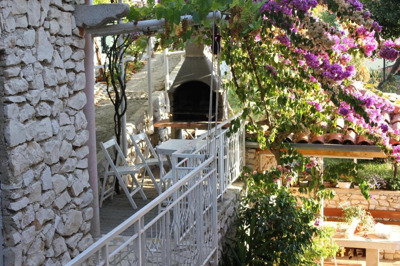 Apartments With A Parking Space Rabac, Labin - 7410 Buitenkant foto